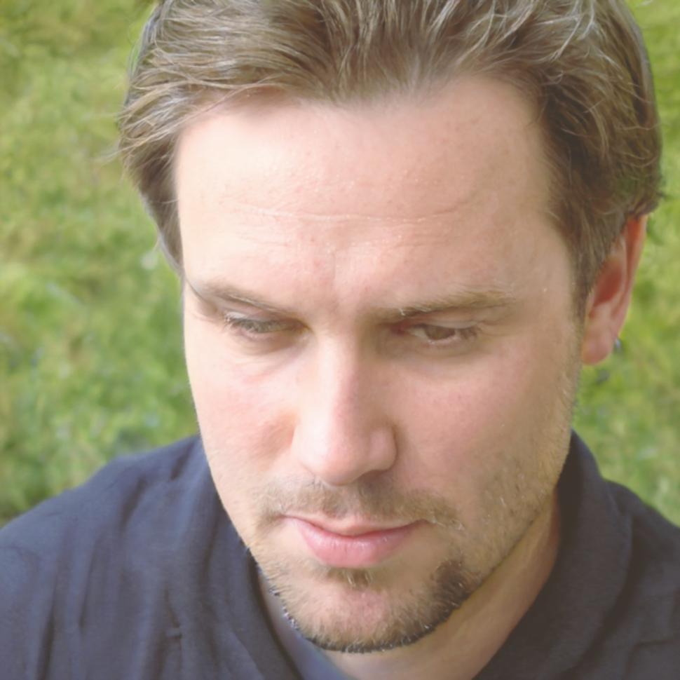 Ritratto professionale di Marco Valdiserri